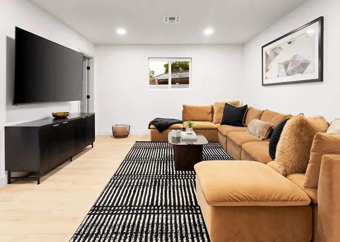 5 Bedroom With Heated Pool, Fire Pit, Big Backyard In Paradise Valley