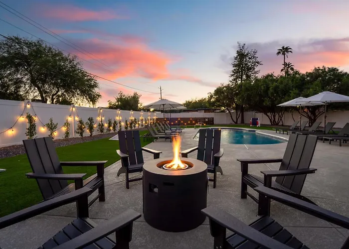 5 Bedroom With Heated Pool, Fire Pit, Big Backyard In Paradise Valley Holiday home Phoenix