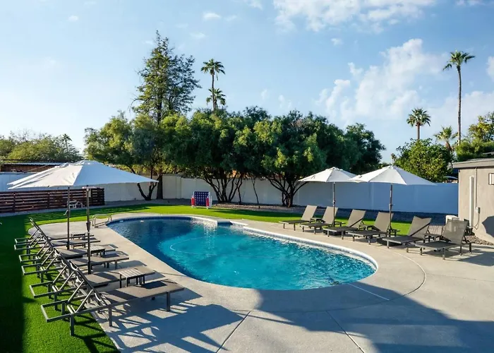 5 Bedroom With Heated Pool, Fire Pit, Big Backyard In Paradise Valley Holiday home *