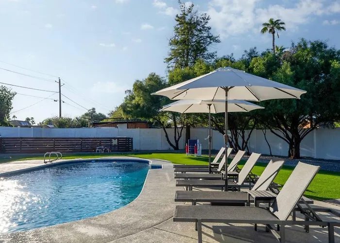 5 Bedroom With Heated Pool, Fire Pit, Big Backyard In Paradise Valley Phoenix